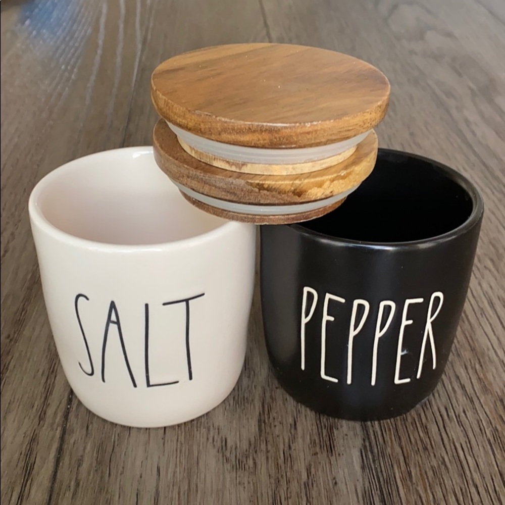Rae Dunn salt n pepper